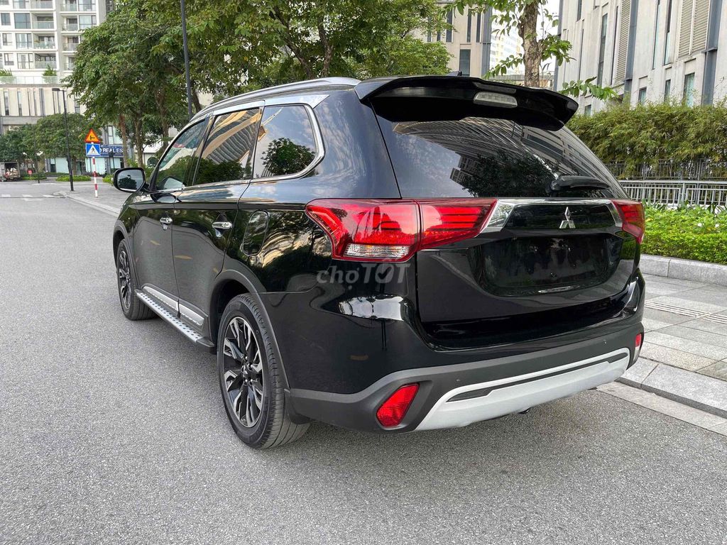 Mitsubishi Outlander 2020 2.0 CVT - 65000 km. Mua bán Ô tô tại Quận Cầu Giấy Hà Nội được đăng bởi Tien Thanh hình 5