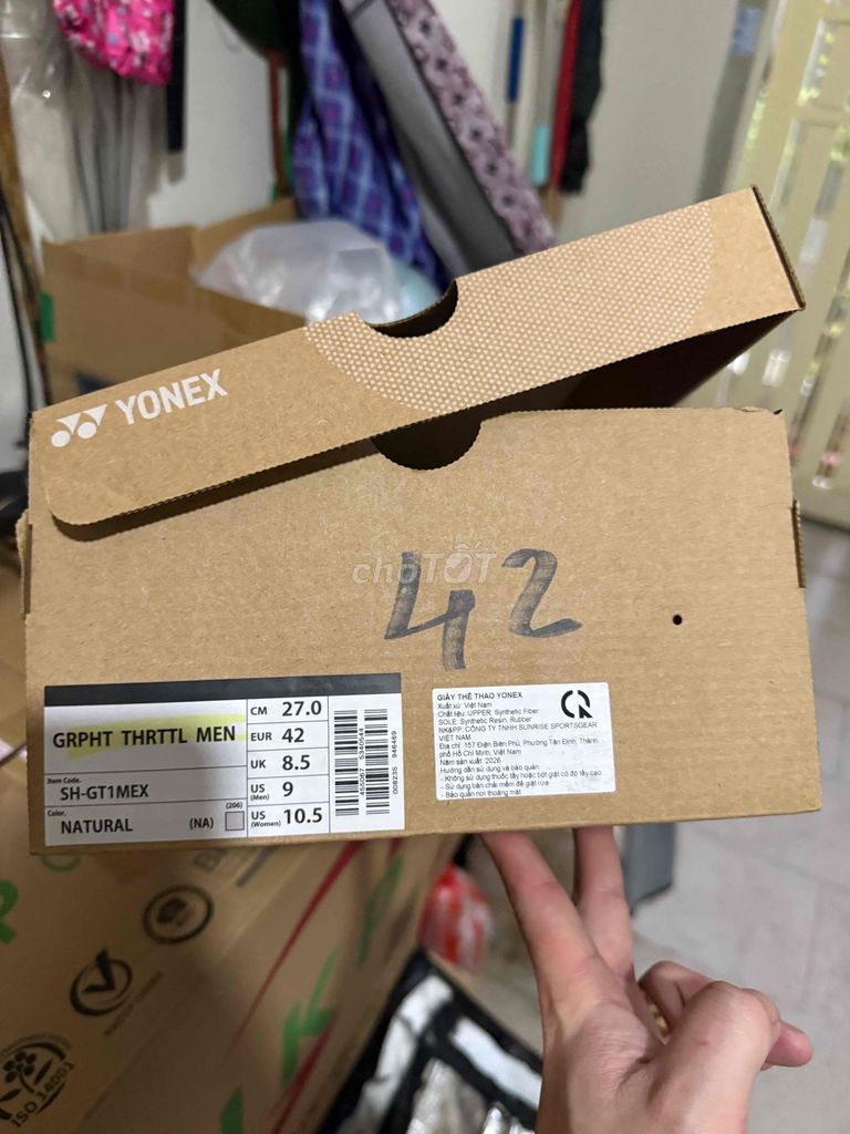 Giày cầu lông Yonex Graphie Throttle size 42.5. Mua bán Giày dép tại Thành phố Thủ Đức Tp Hồ Chí Minh được đăng bởi Minh Huy Nguyễn hình 1
