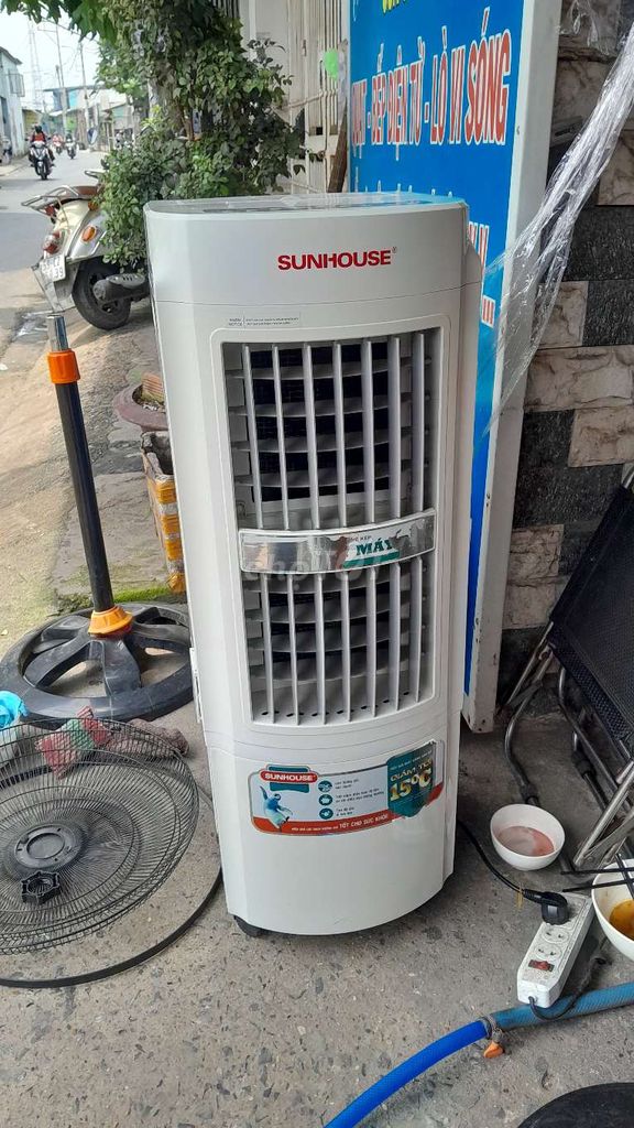 Quạt hơi nước hiệu Sunhouse, 30 lít, 100w .