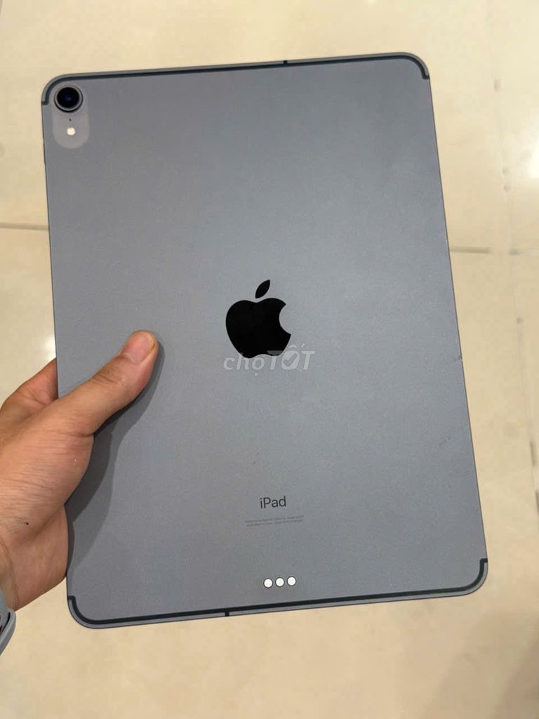 iPad Pro 11 inch 2018 64GB Bản 4G Tiện Lợi. Mua bán Máy tính bảng tại Quận Đống Đa Hà Nội được đăng bởi Hoàng Táo  hình 1