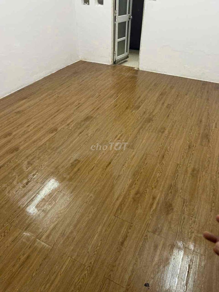 CHO THUÊ PHÒNG PHAN ĐÌNH PHÙNG PHÚ NHUẬN 30m2 Có WC , Bếp , Máy Lạnh