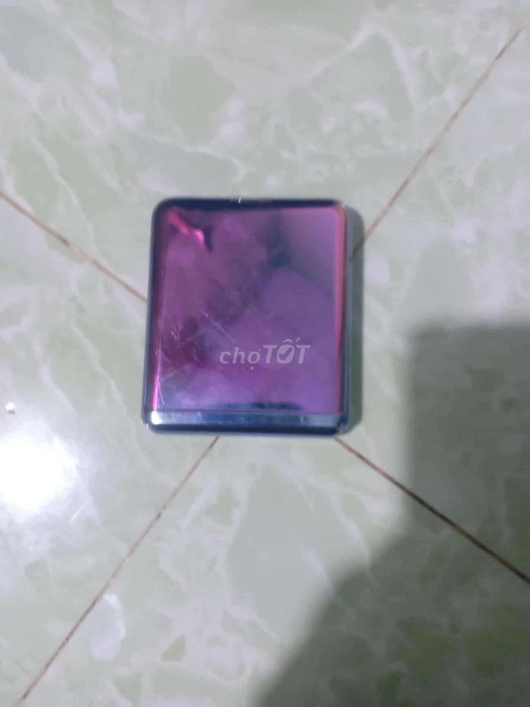 E cần bán zfip 1. Mua bán Điện thoại tại Quận Bình Tân Tp Hồ Chí Minh được đăng bởi Anh Khoa hình 1