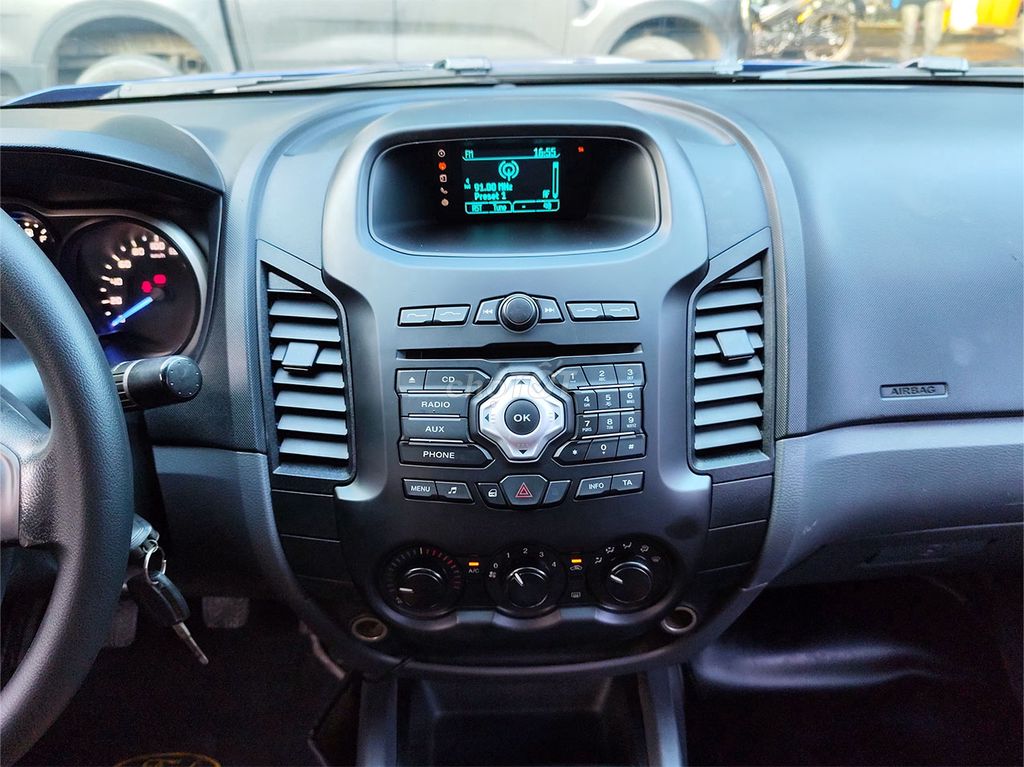 Ford Ranger 2017 XLS 2.2L 4x2 MT - 0 km. Mua bán Ô tô tại Quận 12 Tp Hồ Chí Minh được đăng bởi Xe Đẹp Minh Khôi hình 9