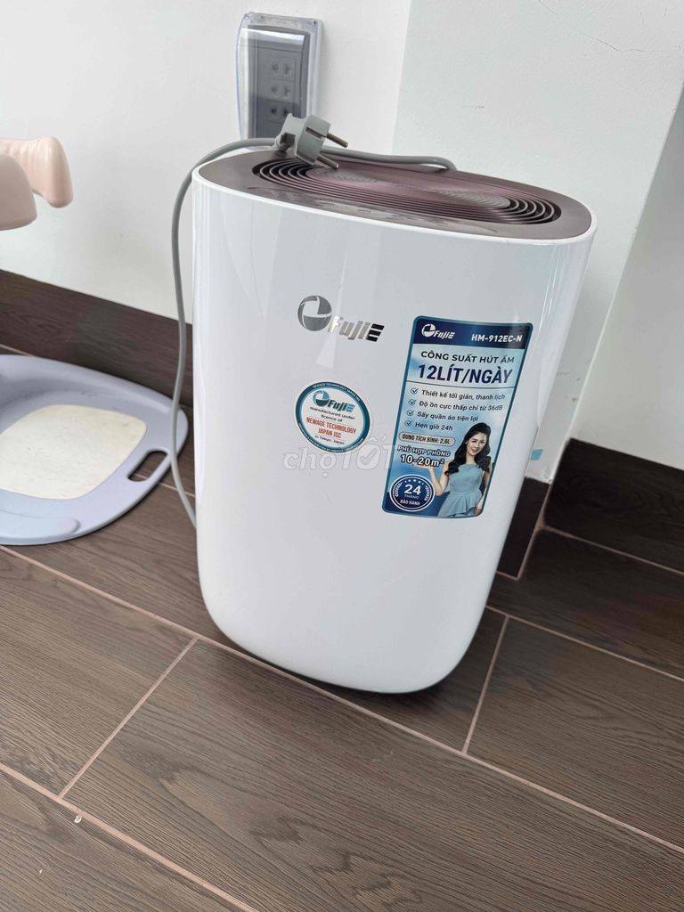 Máy hút ẩm FujiE HM-912EC-N Trắng. Mua bán Nội thất, đồ gia dụng khác tại Thành phố Thủ Đức Tp Hồ Chí Minh được đăng bởi Ngô Thị Thanh Hậu  hình 1