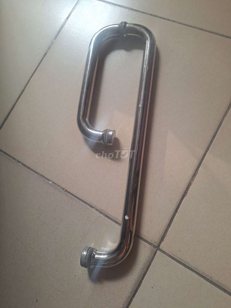 Tay nắm cửa Kính cường lực Bạc. Mua bán Nội thất, đồ gia dụng khác tại Huyện Gia Lâm Hà Nội được đăng bởi nam hình 1