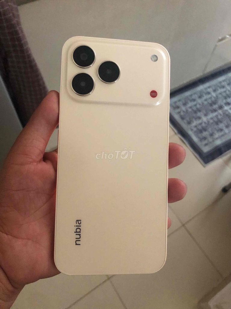 Nubia V80 Design 128G Trắng 2 sim. Mua bán Điện thoại tại Thành phố Qui Nhơn Bình Định được đăng bởi Bình Thái hình 1