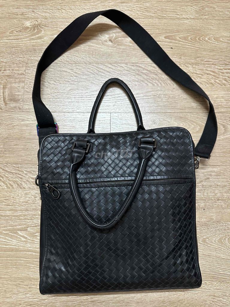 Túi xách Bottega Veneta da đan đen. Mua bán Túi xách tại Quận Hai Bà Trưng Hà Nội được đăng bởi Tuấn hình 1