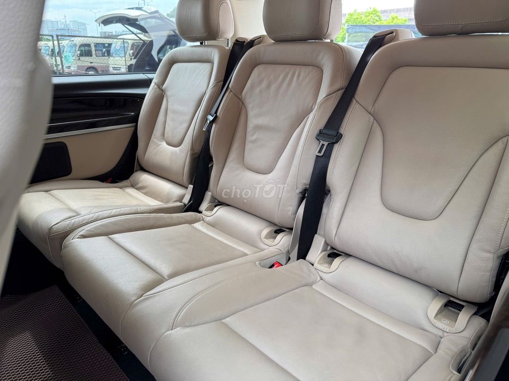 Mercedes Benz V Class V220d 2015. Mua bán Ô tô tại Quận Thanh Xuân Hà Nội được đăng bởi Nguyễn Tuấn Hoàng hình 15