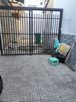 Bán gấp nhà Lê Văn Lương, xã Nhà Bè, phí hh 2%.