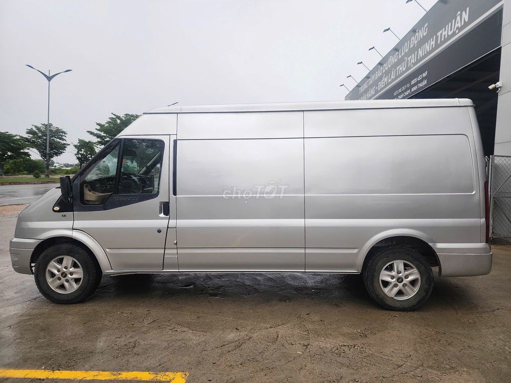 Ford Transit 2021 Tiêu chuẩn - 48815 km. Mua bán Ô tô tại Thành phố Phan Rang-Tháp Chàm Ninh Thuận được đăng bởi Công ty Đạt Thịnh Hưng hình 3