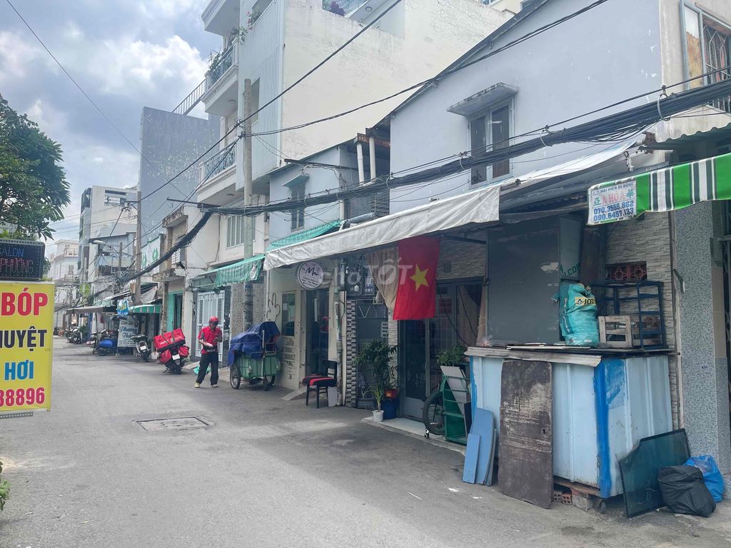 Gia Đình Cần Bán Gấp. Mua bán nhà ở tại Quận Bình Thạnh Tp Hồ Chí Minh được đăng bởi Thảo Nguyễn hình 3