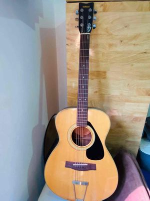 Guitar yamaha FG152 acoustic