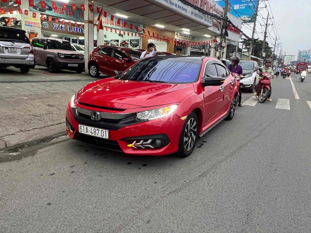 Honda Civic 2018 1.8 E - 67000 km. Mua bán Ô tô tại Thành phố Thuận An Bình Dương được đăng bởi Kim Huyền hình 3