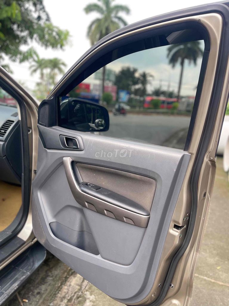 Ford Ranger 2015 XLS 2.2 4x2 AT - 155 km. Mua bán Ô tô tại Huyện Trảng Bom Đồng Nai được đăng bởi Tây Thi hình 3