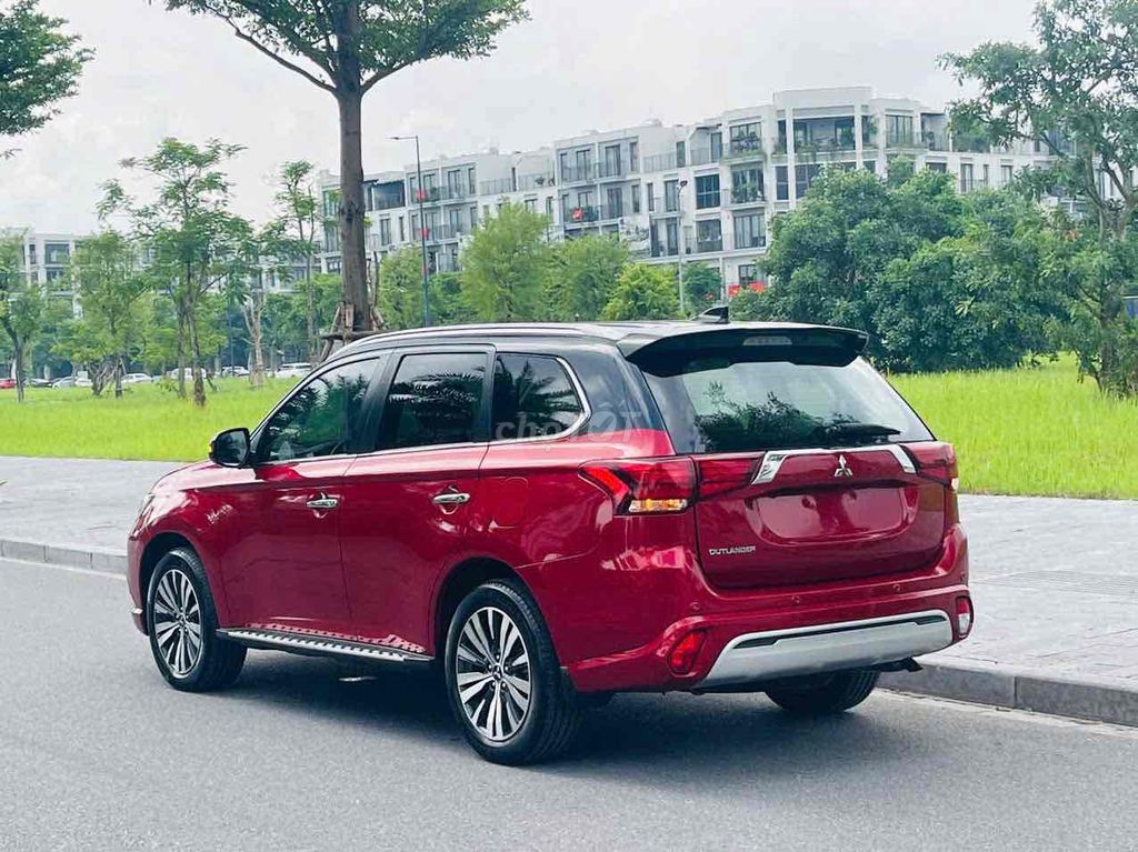 Mitsubishi Outlander 2022 2.0 CVT hơn 5 vạn km!. Mua bán Ô tô tại Quận Thanh Xuân Hà Nội được đăng bởi Dương Xuân Trường hình 6