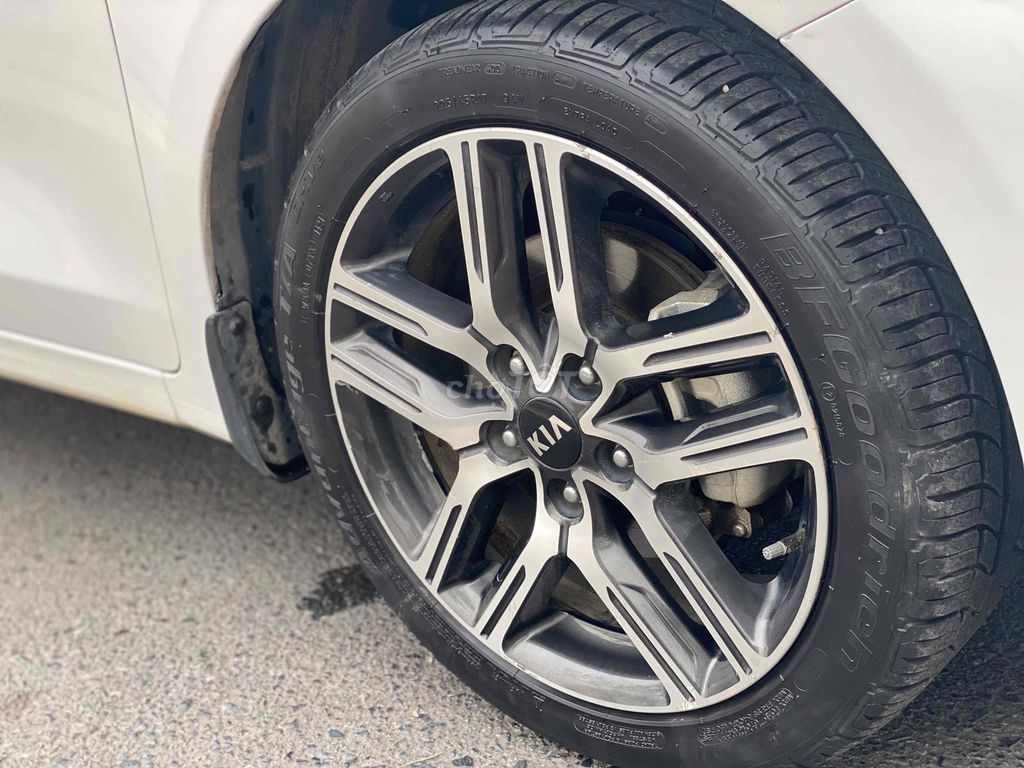 Kia Cerato 2018 1.6 AT Luxury - 73000 km. Mua bán Ô tô tại Quận Thanh Xuân Hà Nội được đăng bởi ĐÀM HÙNG CAR  hình 8