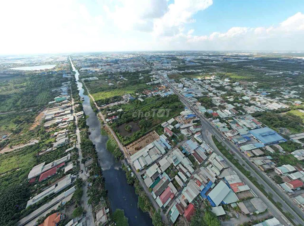 🔥🔥 Bán đất 2,1 mẫu mặt tiền đường Trần văn giàu..