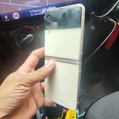 Samsung zlip 3. Mua bán Điện thoại tại Quận Tân Phú Tp Hồ Chí Minh được đăng bởi Love king 