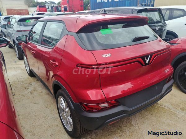 VinFast VF5 Plus 2026 электрический красный