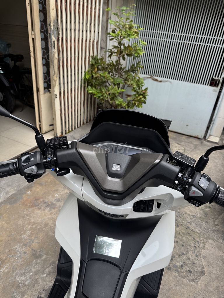 PCX 160i ABS HSTC model 2025 mới nhất. Mua bán Xe máy tại Quận Tân Phú Tp Hồ Chí Minh được đăng bởi N B hình 3