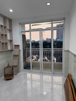 Cần cho thuê căn hộ chung cư Cao Ốc Bình Đông Xanh, 3PN, nhà đẹp