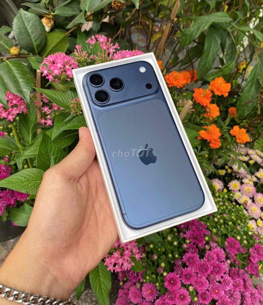 17promax 512gb blue ch/a sạc 1 lần bht12/2026. Mua bán Điện thoại tại Quận 3 Tp Hồ Chí Minh được đăng bởi Nam Á Mobile hình 1