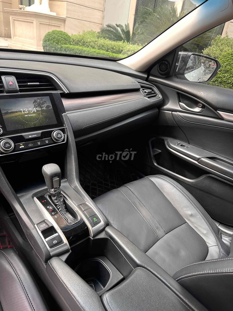 Honda Civic 2020 G 1.8 AT - 70000 km. Mua bán Ô tô tại Quận Gò Vấp Tp Hồ Chí Minh được đăng bởi nguyễn quốc trinh hình 5