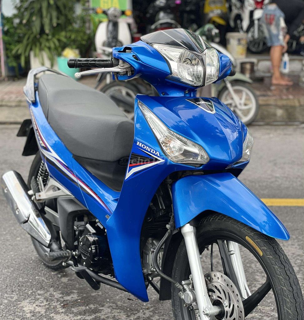 Fu úp wave i góp đưa 11 củ nhận xe. Mua bán Xe máy tại Quận 8 Tp Hồ Chí Minh được đăng bởi Đặng Thái Hòa hình 2