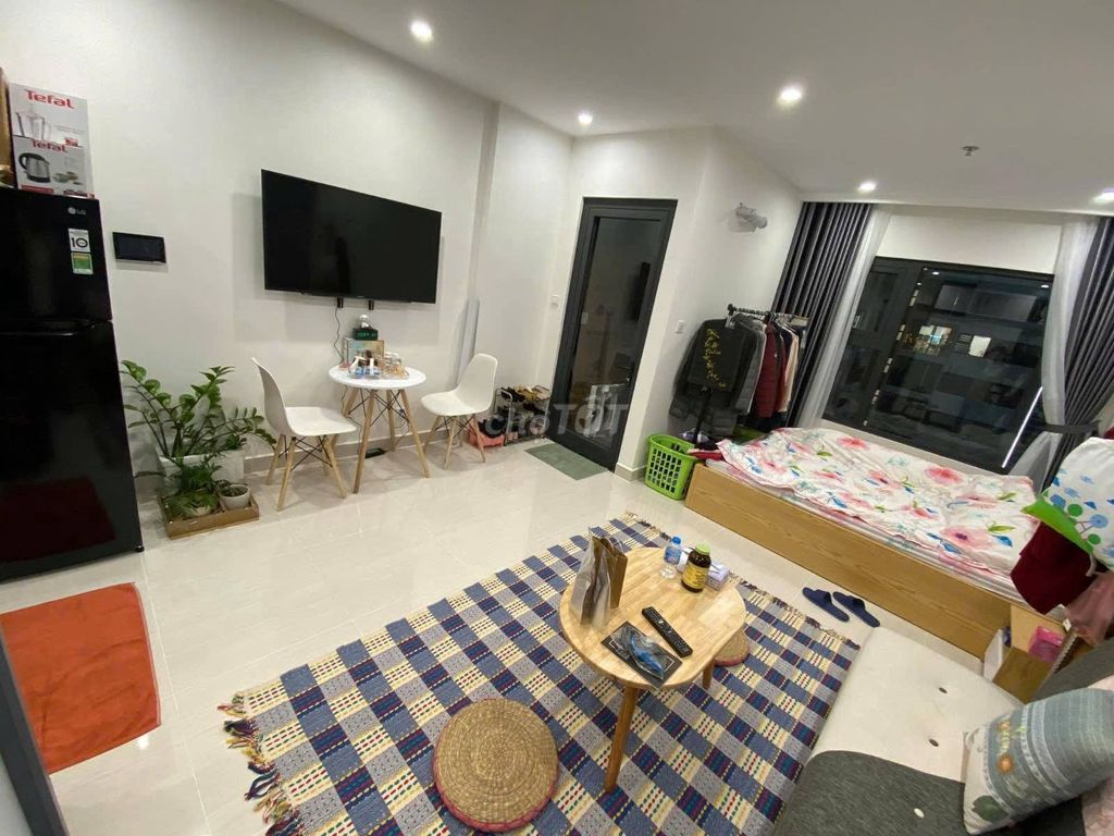 Студия с мебелью в S102 Vinhomes Smart City