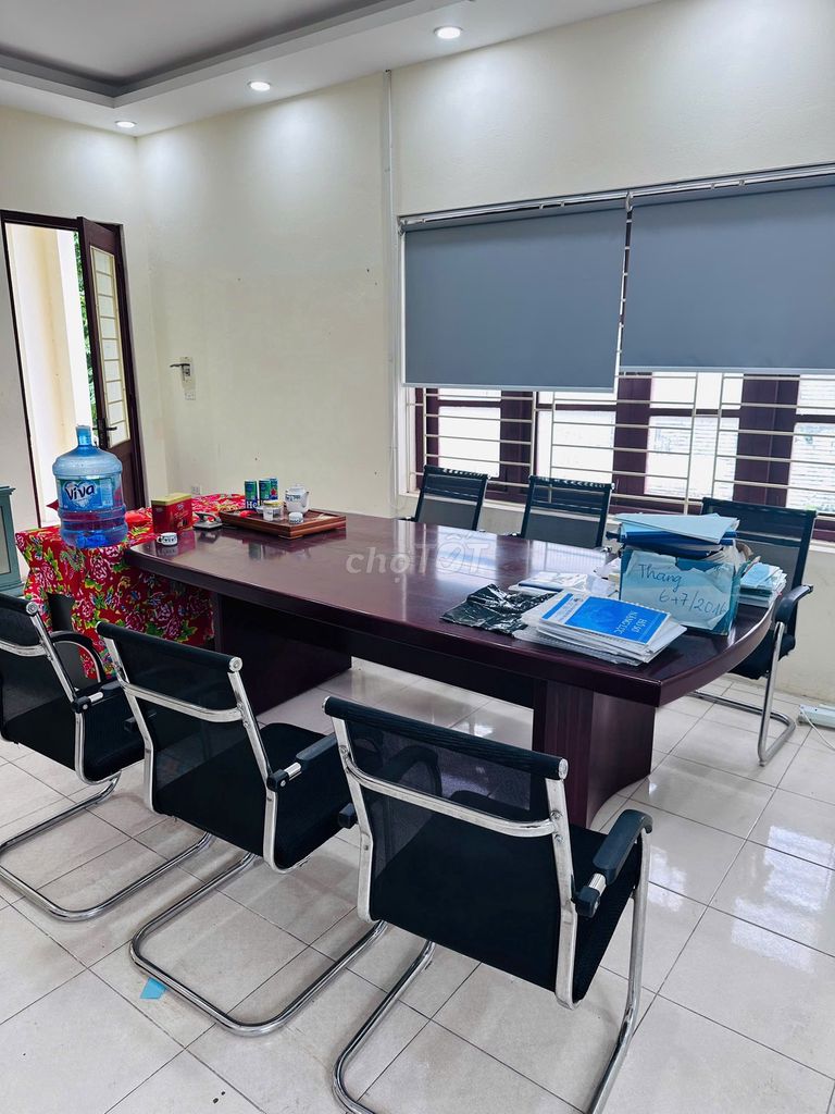 Bàn họp và 6 ghế. Mua bán Đồ dùng văn phòng tại Quận Đống Đa Hà Nội được đăng bởi Loan Nguyễn hình 1