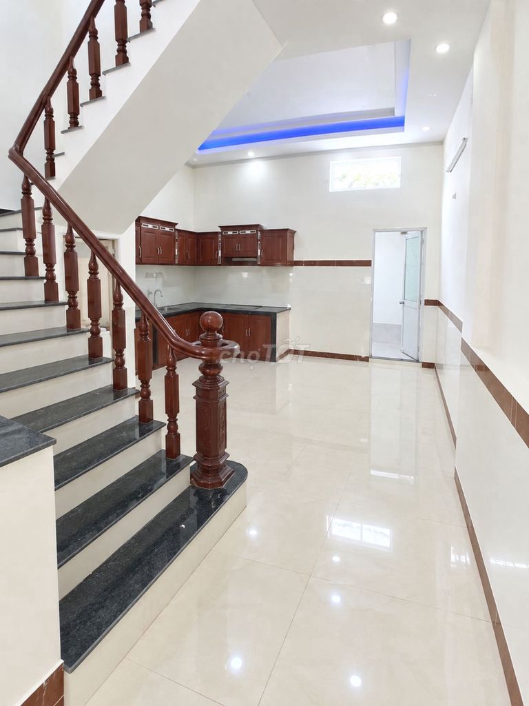 Ra Gấp Nhà Phố Ngay VSIP 1 An Phú 100m2 Đất 5x20 Giảm 400Tr Còn 3.42Tỷ