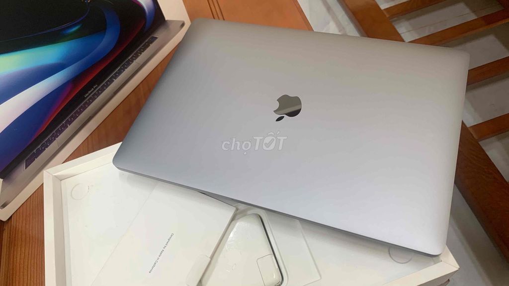 Macbook pro 2019 16inch ssd 2000gb/ ram 64gb. Mua bán Laptop tại Huyện Châu Đức Bà Rịa - Vũng Tàu được đăng bởi Út Thanh hình 1