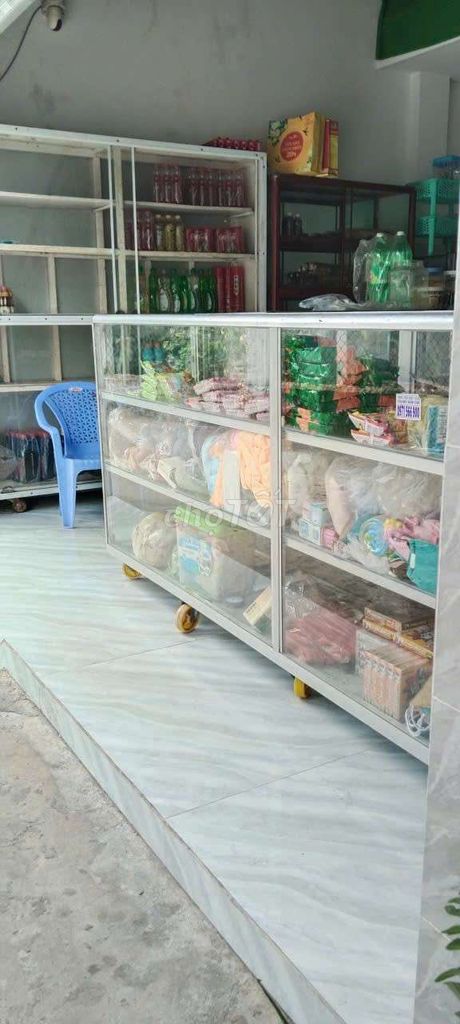 Tủ trưng bày Kính Nhôm Trắng. Mua bán Tủ, kệ gia đình tại Huyện Long Điền Bà Rịa - Vũng Tàu được đăng bởi Thiên Bình hình 1