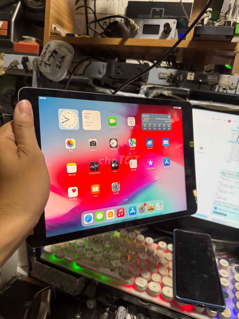 Apple iPad Gen 7 Xám. Mua bán Máy tính bảng tại Quận Tân Bình Tp Hồ Chí Minh được đăng bởi như ý hình 1