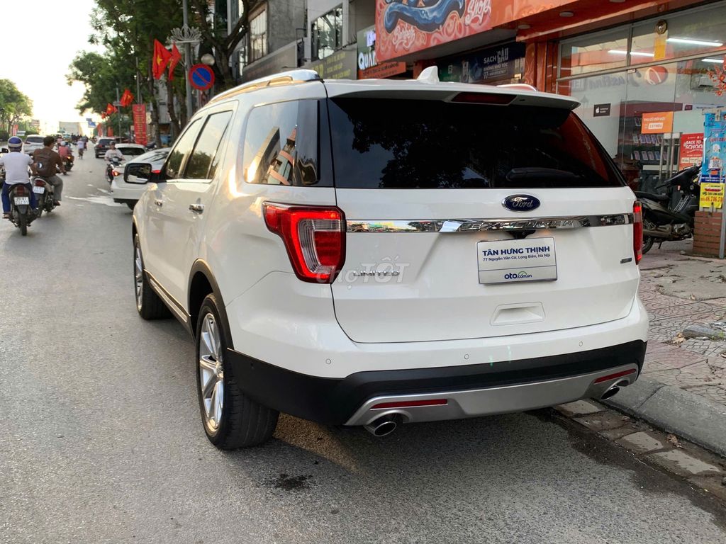 Ford Explorer Limited 2.3L EcoBoost 2017 đk 2018. Mua bán Ô tô tại Quận Long Biên Hà Nội được đăng bởi AUTO TÂN HƯNG THỊNH hình 3
