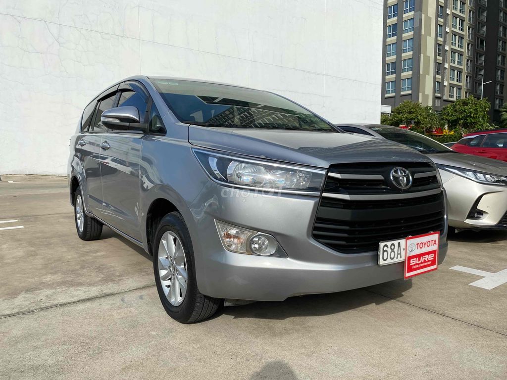 7 Chỗ Số Tự Động Toyota Innova 2017 2.0G Tại Hãng