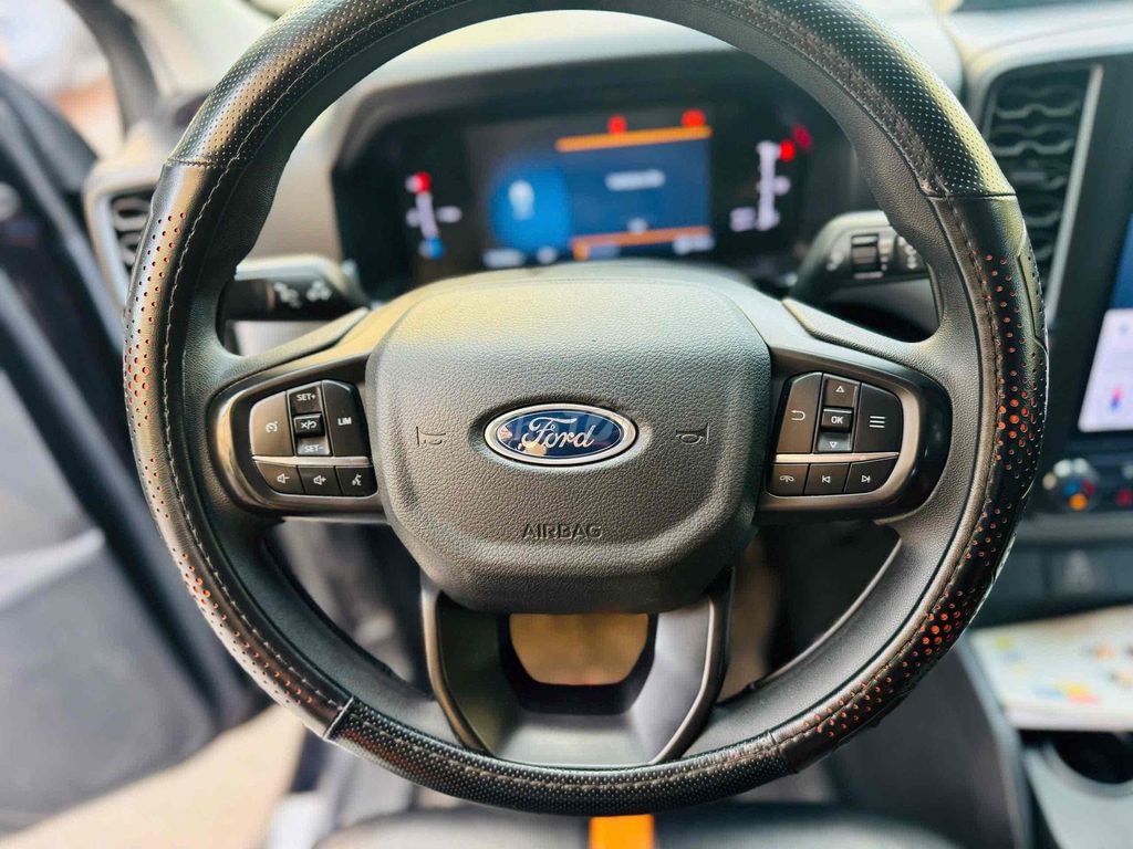 Форд XLS 2022 Черный