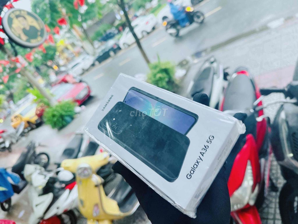 Samsung A36 5G 128G màu đen newseal 100% VN. Mua bán Điện thoại tại Quận Hải Châu Đà Nẵng được đăng bởi Hoàng Anh Tuấn hình 1