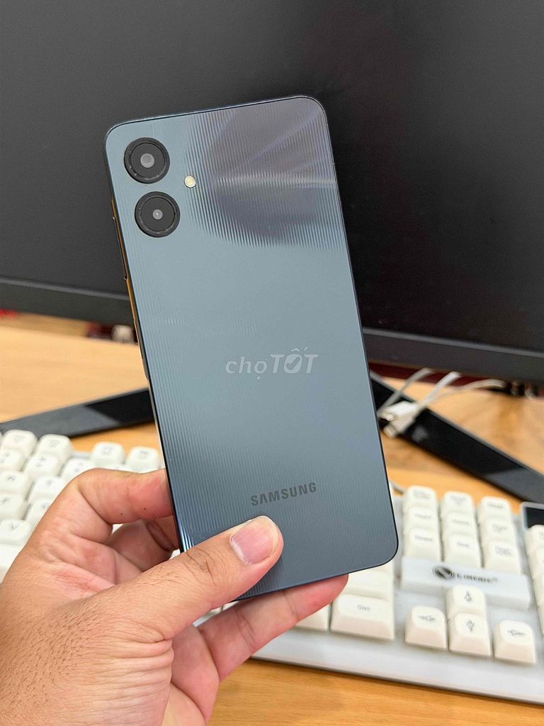Samsung A06 6GB/ 128GB Chính Hãng. Mua bán Điện thoại tại Quận Ninh Kiều Cần Thơ được đăng bởi Cầm Đồ Tấn Lợi hình 1
