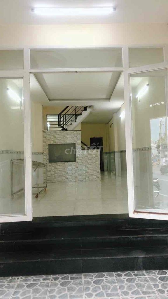 CHO THUÊ NHÀ MẶT TIỀN 60M2 2 TẦNG 2PN