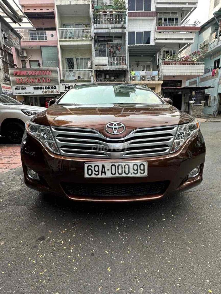 Toyota Venza 2011 Toyota Venza 2.7 AT - 60000 km