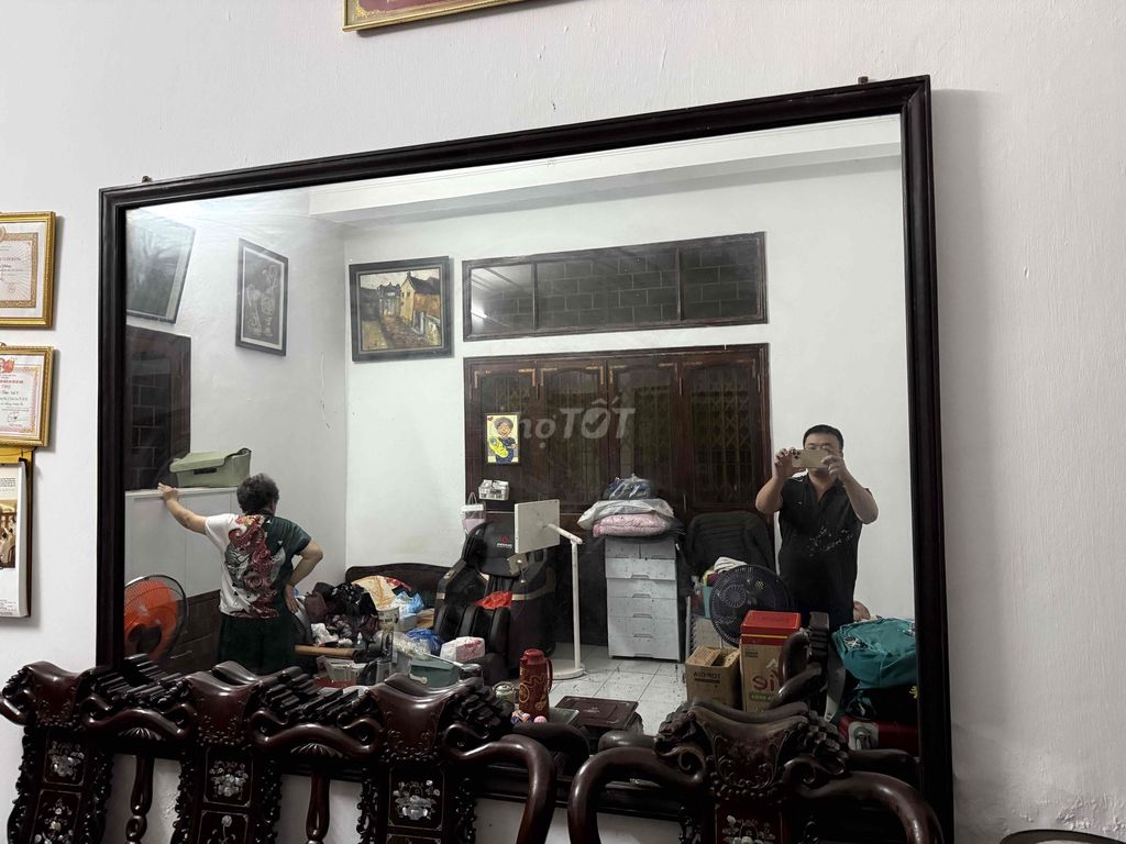 Gương phòng khách Gỗ Nâu 2m2 x 1m5. Mua bán Nội thất, đồ gia dụng khác tại Quận Thanh Xuân Hà Nội được đăng bởi Nguyễn Quang Huy hình 1