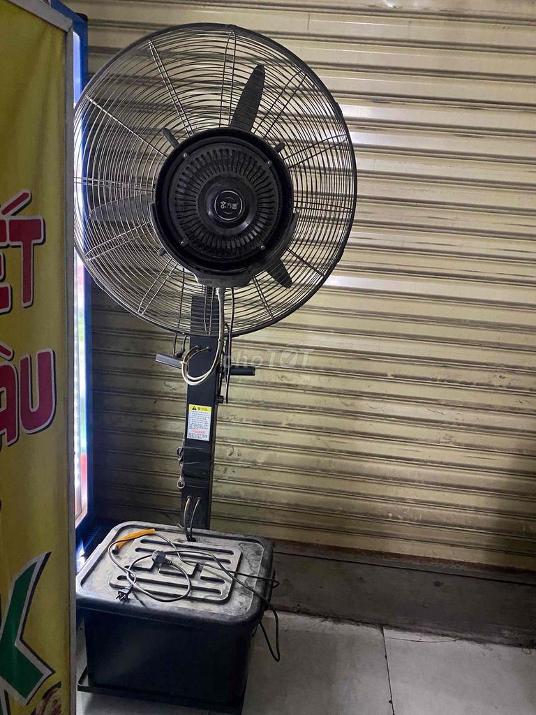 Quạt hơi nước công nghiệp Đen đã sử dụng. Mua bán Quạt tại Quận Bình Thạnh Tp Hồ Chí Minh được đăng bởi Thy nguyen hình 1