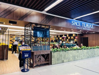 TUYỂN PHỤC VỤ,PHỤ BẾP CHUỖI NHÀ HÀNG SAIGON CENTRE. Việc làm tại Quận 1 Tp Hồ Chí Minh được đăng bởi CÔNG TY TNHH QUỐC TẾ LÊ KIÊN hình 1