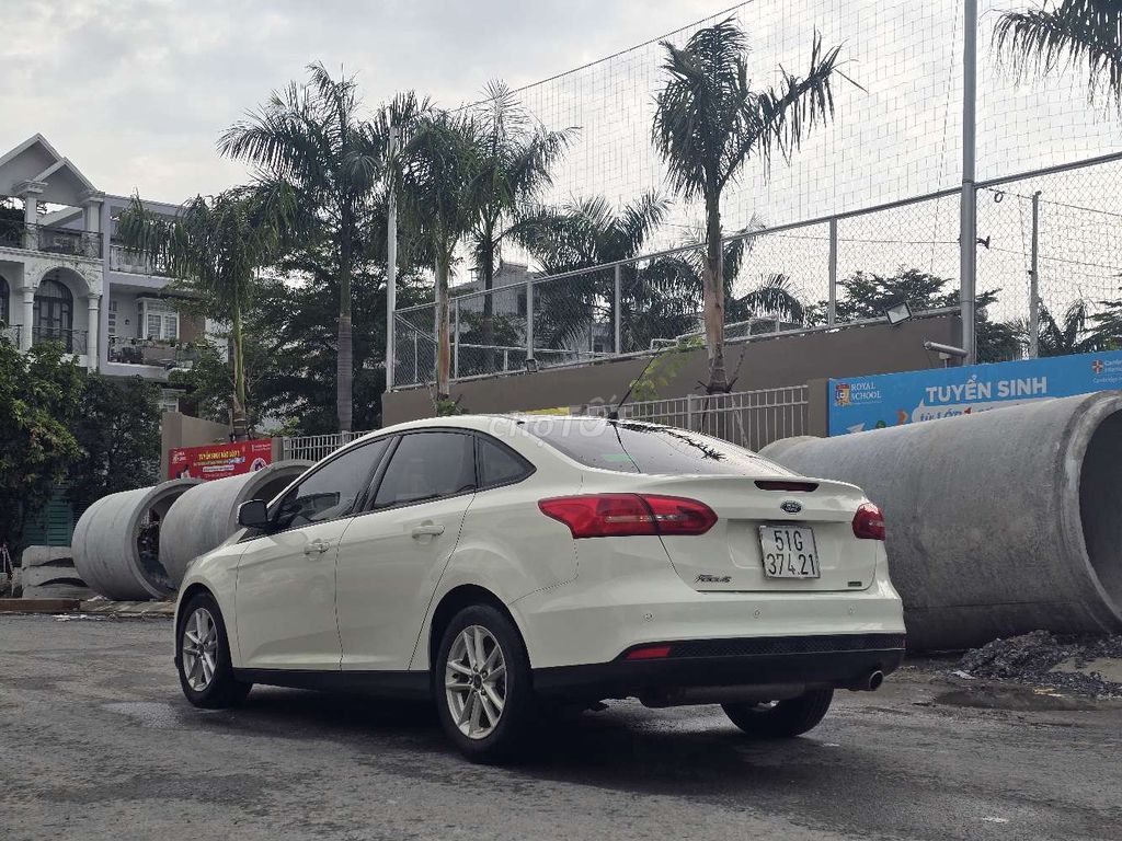FOCUS TREND 1.5L 2017 LƯỚT 28000KM BẢO HÀNH 1 NĂM. Mua bán Ô tô tại Quận Bình Tân Tp Hồ Chí Minh được đăng bởi Lê Tử can  hình 6