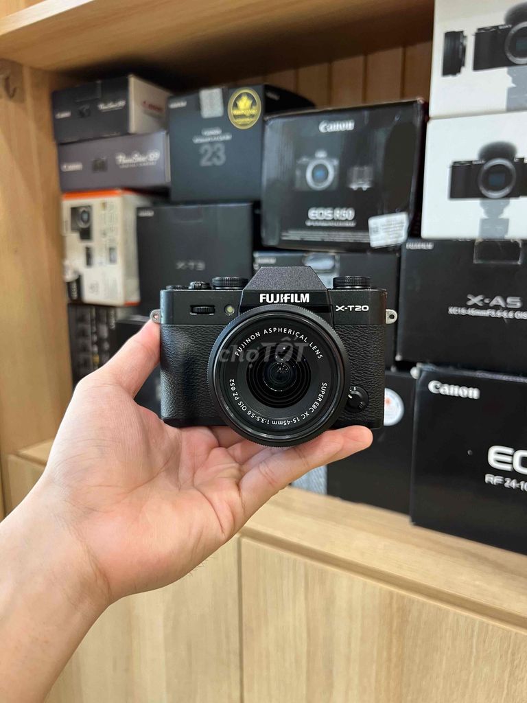 Máy ảnh Fujifilm XT20 Đen 15-45mm. Mua bán Máy ảnh, Máy quay tại Quận Gò Vấp Tp Hồ Chí Minh được đăng bởi Nguyễn Phan Bá Khoa hình 1