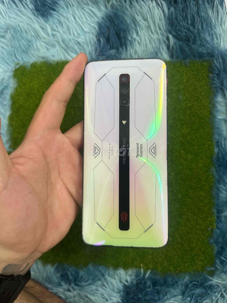 Red Magic 6S Pro máy Zin cho ae trải nghiệm games. Mua bán Điện thoại tại Quận Tân Bình Tp Hồ Chí Minh được đăng bởi Nguyễn Thắng Mobile hình 1