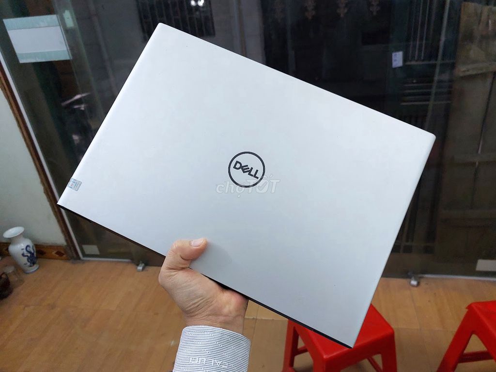 Dell 5471 core i5-8250U/ 8GB/256GB vỏ bạc. Mua bán Laptop tại Quận Đống Đa Hà Nội được đăng bởi Hoàng Tiến hình 1
