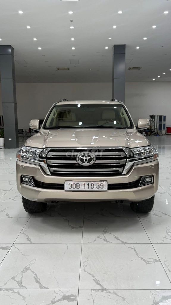 Toyota Land Cruiser LC200, sản xuất 2016 cực mới.. Mua bán Ô tô tại Quận Bắc Từ Liêm Hà Nội được đăng bởi Mr Hợi  hình 1