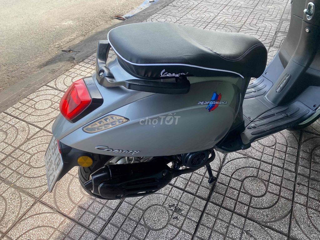 Vespa Camony Xám 13415 km 50cc. Mua bán Xe máy tại Quận 7 Tp Hồ Chí Minh được đăng bởi thanh xuân hình 6
